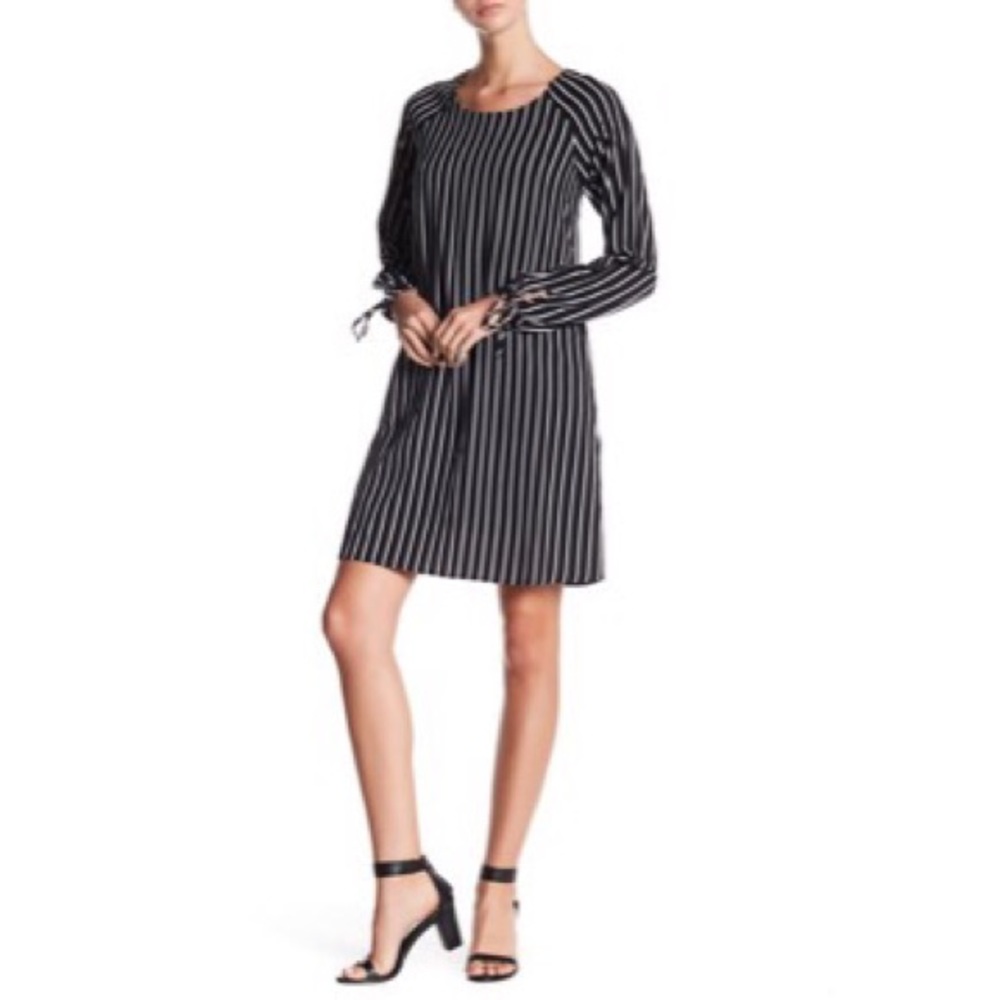 Bobeau Stripe Tie Sleeve Shift Dress